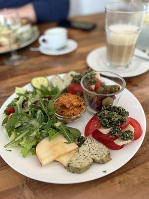 Mediterranes Frühstück mit Latte Macchiato  at Pele-Mele in Berlin