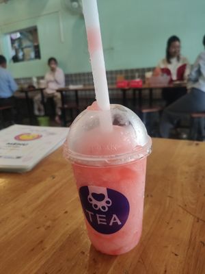 Strawberry smoothie at Surn Yi Vegetarian Restaurant in Phnom Penh