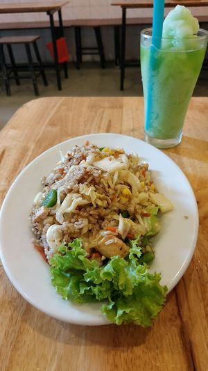 Fried rice at Surn Yi Vegetarian Restaurant in Phnom Penh