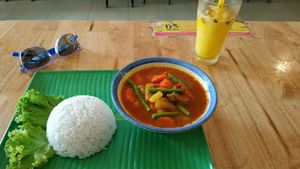 Curry at Surn Yi Vegetarian Restaurant in Phnom Penh