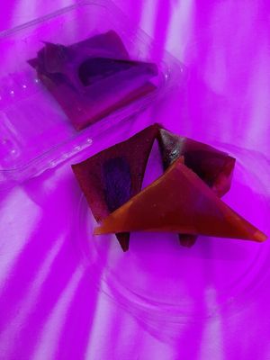 fruit leather with hazelnutcream at Veganz in Berlin