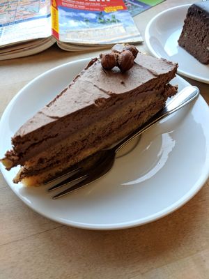 Hazelnut torte at Veganz in Berlin