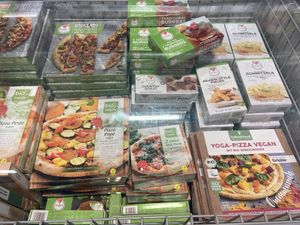 Vegan pizzas  at Veganz in Berlin