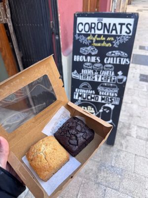Blondie + brownie (both vegan and gluten-free) at Coronats in Valencia