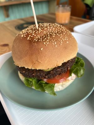 Hemp burger #Veganuary at YES rebel bites in Osijek
