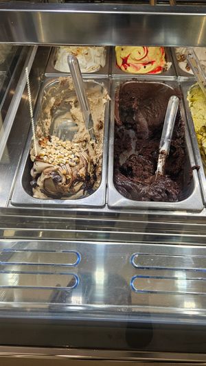 Nuts and chocolate - dairy-free and sweetened with stevia at Pasticceria Quaranta in Catania