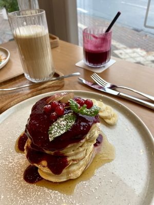 Vegan Berry Pancakes, oat milk latte, beetroot juice  at mi . . . Café & Bar in Moerfelden-walldorf