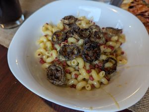 Vegan jalapeno crunch mac & cheese at Paw Paw Pizza Co. in Paw Paw