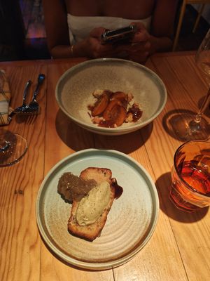 French toast y albaricoques at Rasoterra in Barcelona