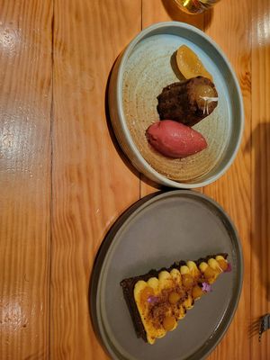 Bread Pudding🥱 & Date cake🤤 at Rasoterra in Barcelona