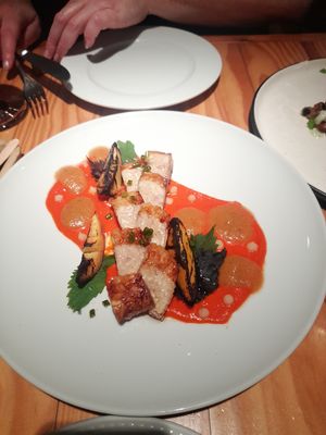 Tempeh, toasted nectarine and other stuff.
Fantastic. at Rasoterra in Barcelona