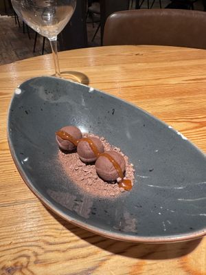 Wasabi TRUFFELS, chocolte soil, salted caramel at Rasoterra in Barcelona