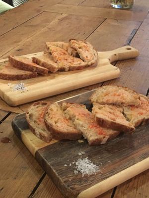 Wholewheat bread (served hot!) as a side at Rasoterra in Barcelona