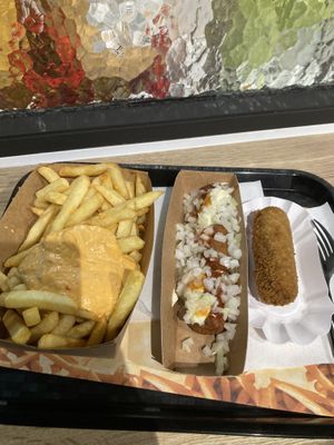 Fries with hot onion sauce, frikandel speciale and seaweed croquette  at Pepas Vegan Frituur in Leuven