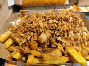 Loaded fries - MUST TRY! at Pepas Vegan Frituur in Leuven