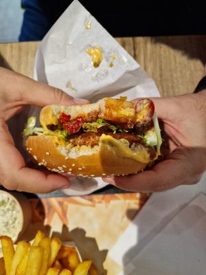 Spicy devil burger at Pepas Vegan Frituur in Leuven