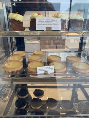 Cakes and tarts, so beautiful!  #Veganuary at Orange & Blossom Patisserie in Portland