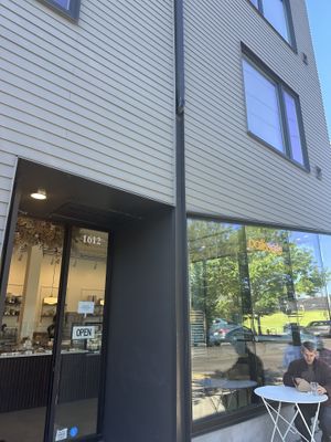 Outside  at Orange & Blossom Patisserie in Portland