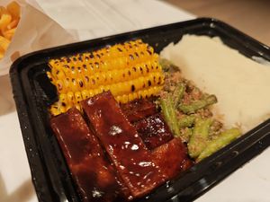 The green beans had absolutely no taste at Nabati Bistro in Dubai