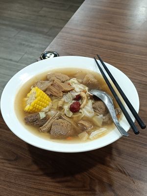 藥膳猴頭菇拉麵 at Rude Vegetarian Noodle World in New Taipei City