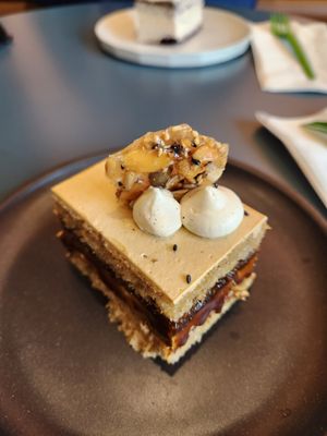 TRAIN TO BUSAN (vegan)
Sweet potato sponge, Ssiatt cinnamon caramel, brown sugar buttercream, Ssiatt brittle at Paper Cake Shop in Seattle