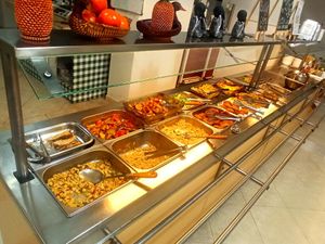 Buffet y Menú del día... at La Vianda Feliz Asunción in Asuncion