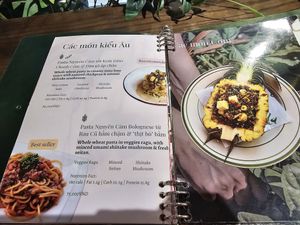  at Chà Là in Hanoi