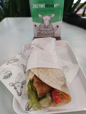 Cieciorka wrap at Krowarzywa - Hoza in Warsaw