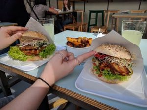 Top-notch burgerage at Krowarzywa - Hoza in Warsaw