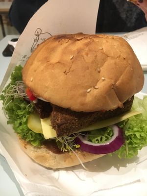 Burger at Krowarzywa - Hoza in Warsaw