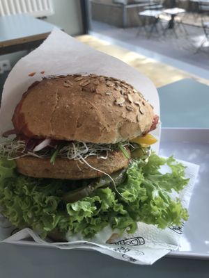 Vegan burger at Krowarzywa - Hoza in Warsaw
