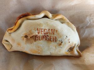 Empanada with "burger" filling at El Horno de la Avenida in Tenerife