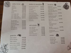 Carta desayuno y bebidas at The Family Bakery & Restaurant in Luang Prabang