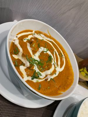 Chicken tikka masala at Veganapati in Lisbon