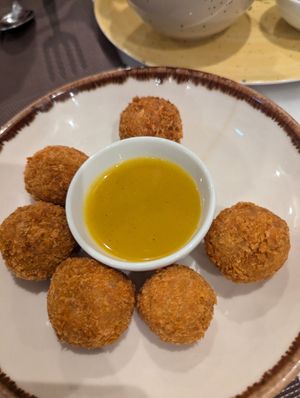 Sausage croquettes at Veganapati in Lisbon