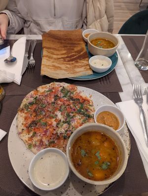 Uttapam & Masala Dosa at Veganapati in Lisbon