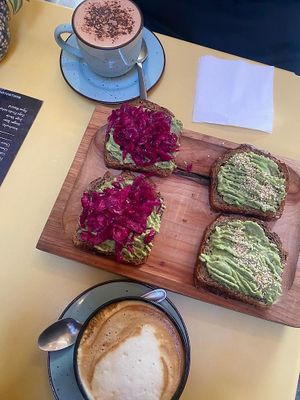 Excelente desayuno vegano en Pucón. at Que Ilueva Café in Pucon