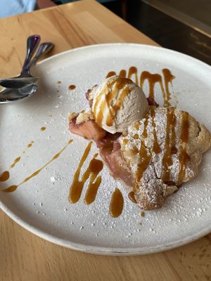 Strawberry-Apple Pie  at St. Elsewhere in Ottawa