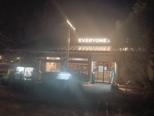  at EVERYONEs CAFE in Tokyo