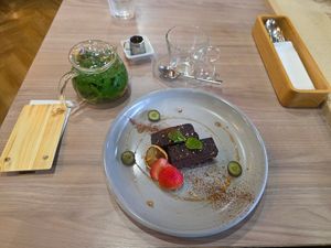  at EVERYONEs CAFE in Tokyo