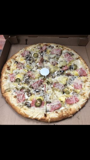 Custom white sauce pizza with mushroom, jalapeño, pineapple, artichoke heart, and ham 😍🤤💞👌🏻 at Vegan Pizza in Garden Grove