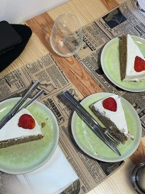  at SHANTI - Cantina Vegan in Marinha Grande