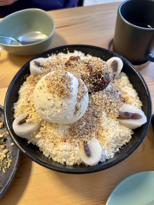 Red Bean Bingsoo  at Kyubang Cafe & Gallery in Frankfurt