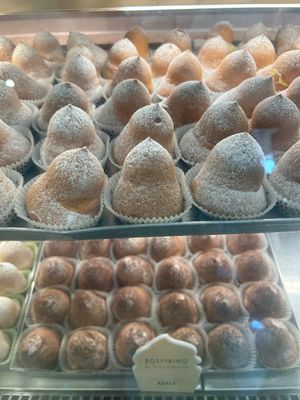 Tette delle monache at Pasticceria Reale Srl in Altamura