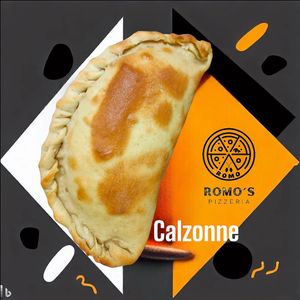 Calzone, relleno de verduras queso y jamón APV at Romo Pizzeria in Puebla