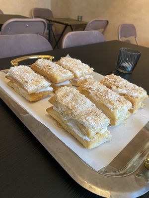 Napeloni   at Vanda Persian in Uppsala