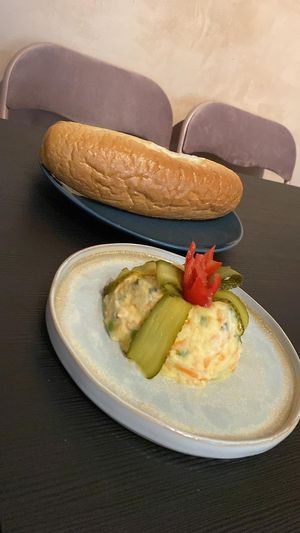 olvie   at Vanda Persian in Uppsala