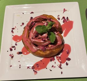 Hibiscus-Lime Swirl Roll  at Veggies on Fire in The Hague