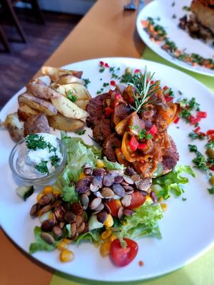 Seitan bietloaf at Veggies on Fire in The Hague