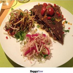 Raw club at Veggies on Fire in The Hague